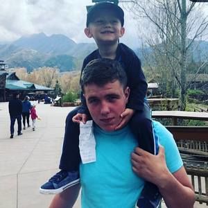 Meet your Posher, Wyatt